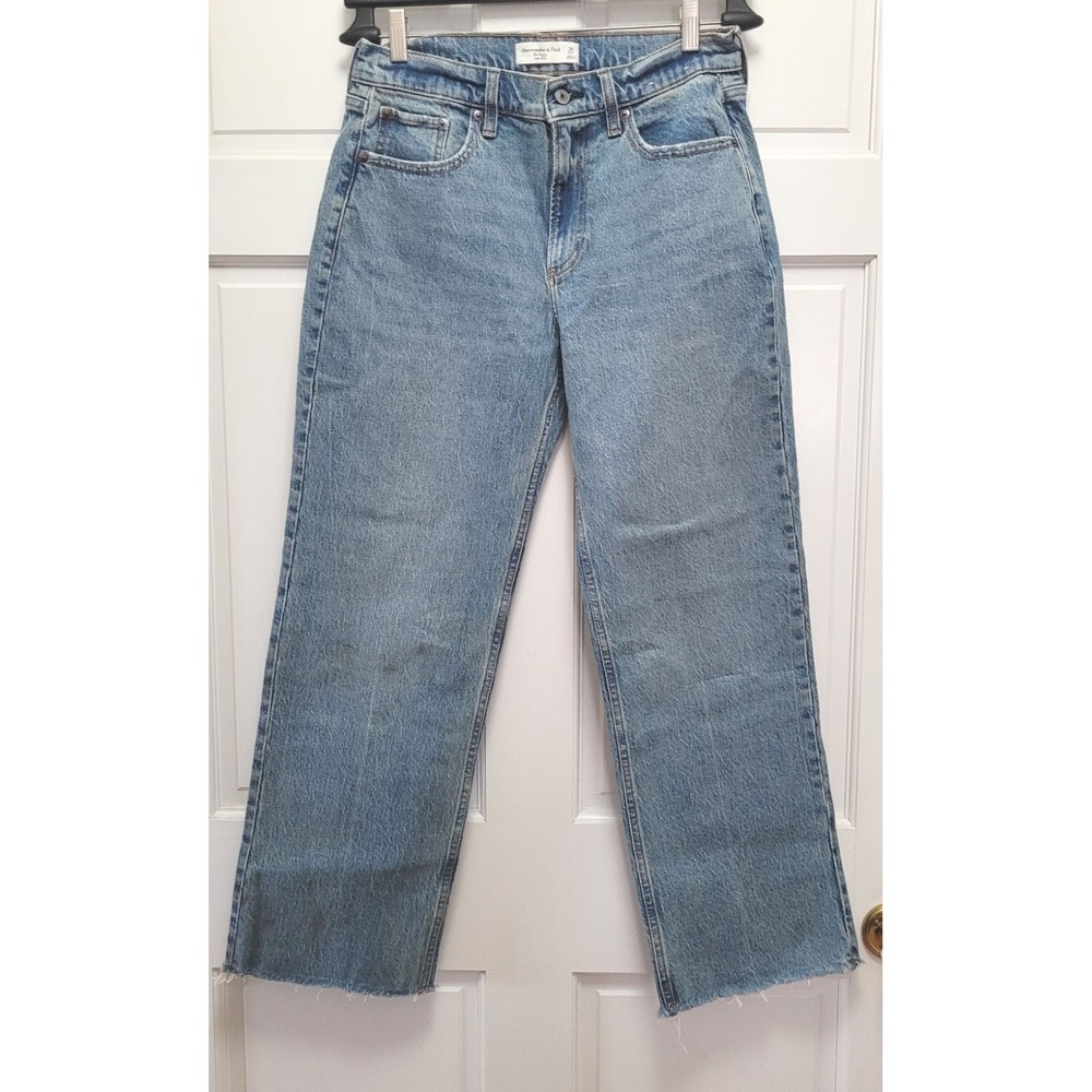 Abercrombie & Fitch Women's The Baggy High Rise Raw Hem Jeans - Sz 26S - NWOT